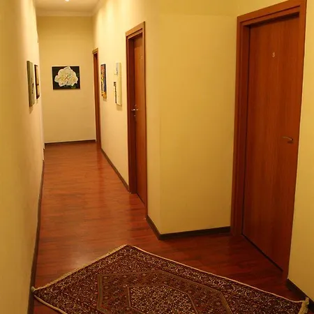 Hotel Amber Guest 2*