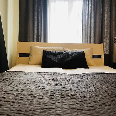 Hotel Amber Guest 2*