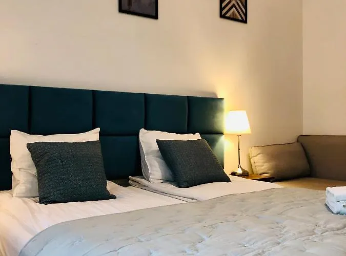 Hotel Amber Guest 2*